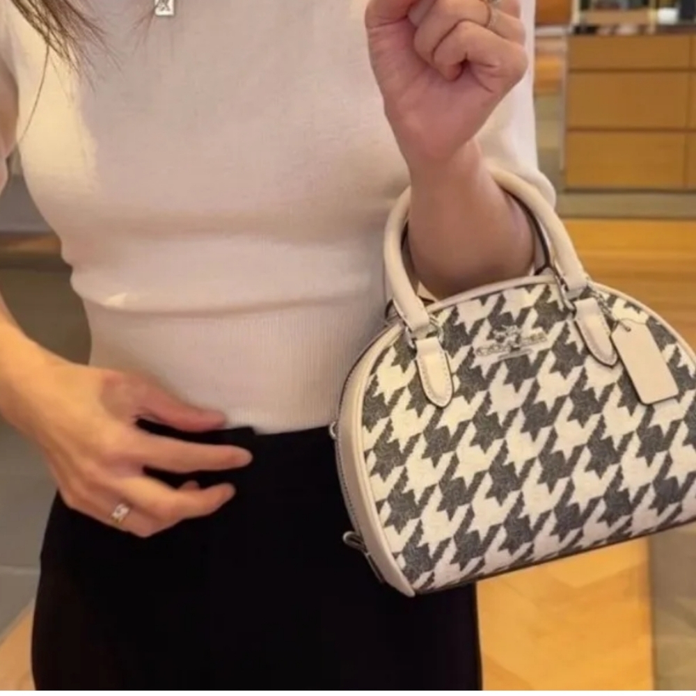 New COACH Silver/Cream/Black Sydney Satchel With Houndstooth Print - Picture 6 of 9